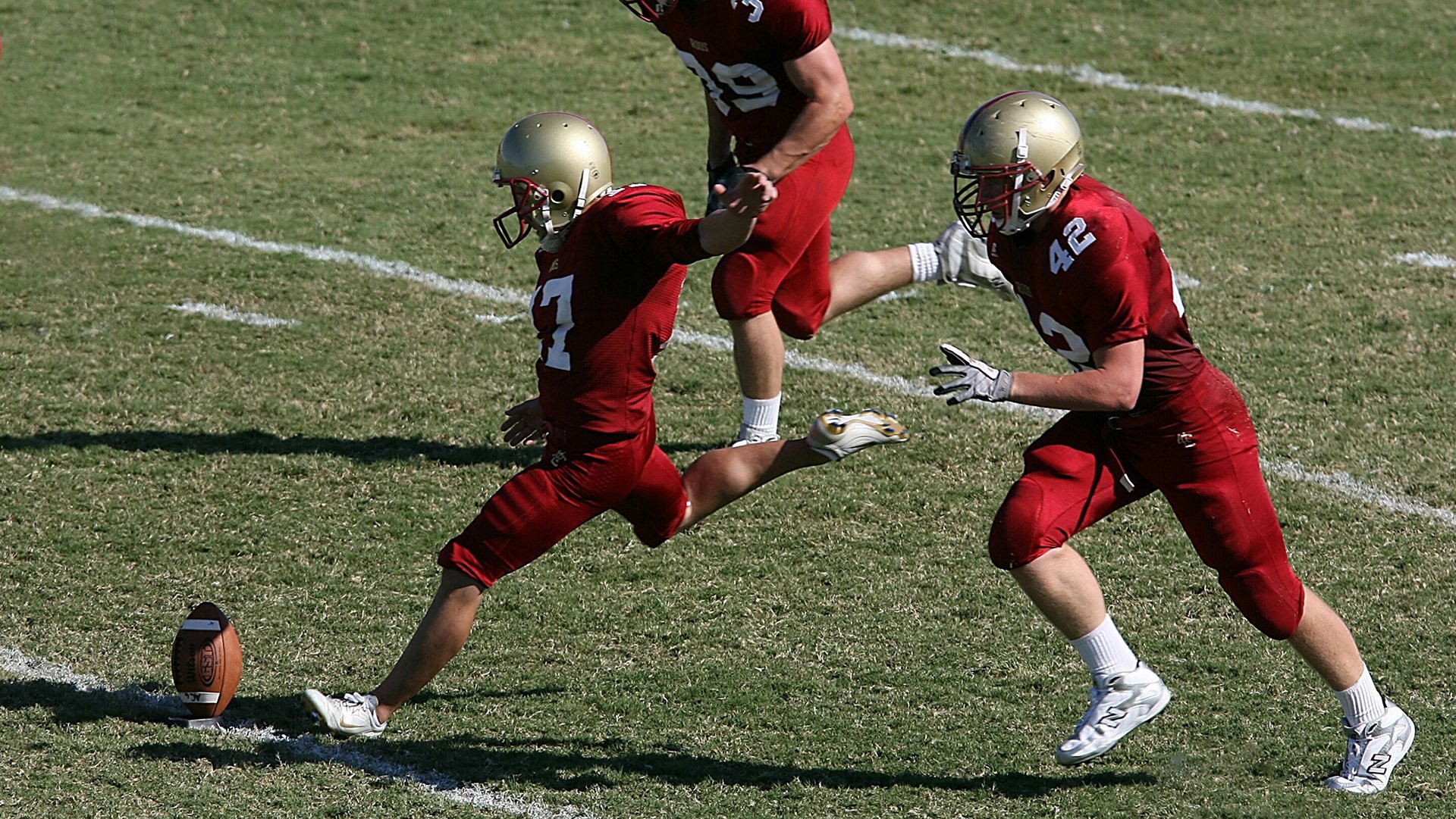 开云·体育官方网站入口-梅西重回诺坎普?巴萨官方回应转会传闻,梅西21年巴萨告别